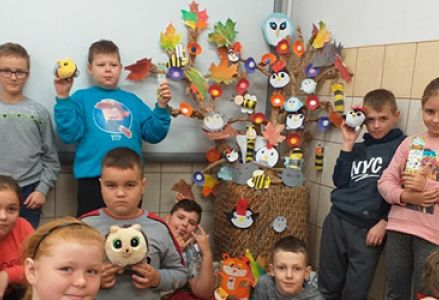 W GRONIE WYRÓŻNIONYCH KLAS